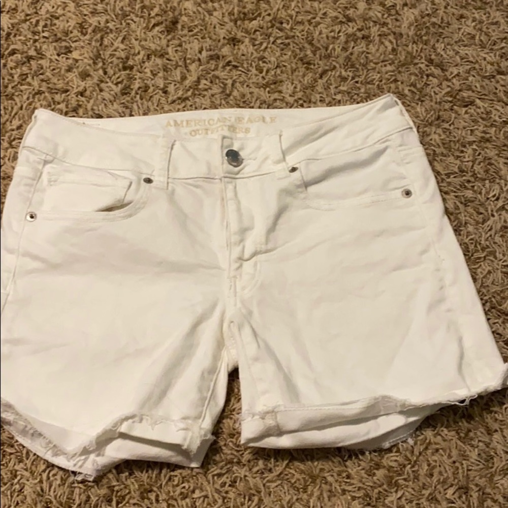 White American Eagle jean shorts